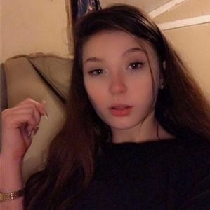 Meet your Posher, Lily